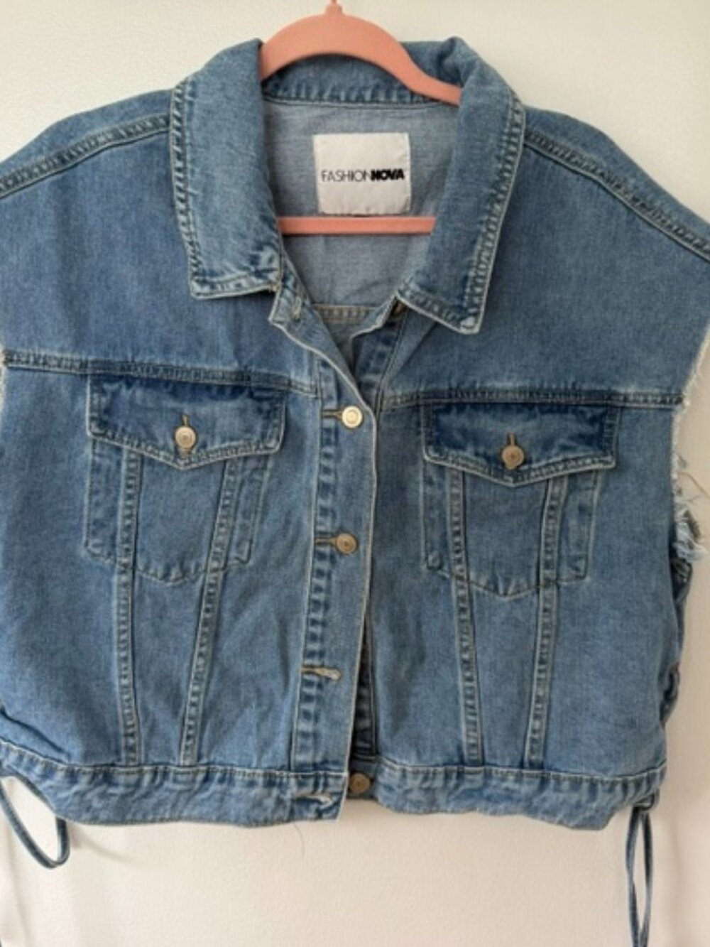 Fashion Nova Jean vest with tie straps on the sides. XL Denim Cropped